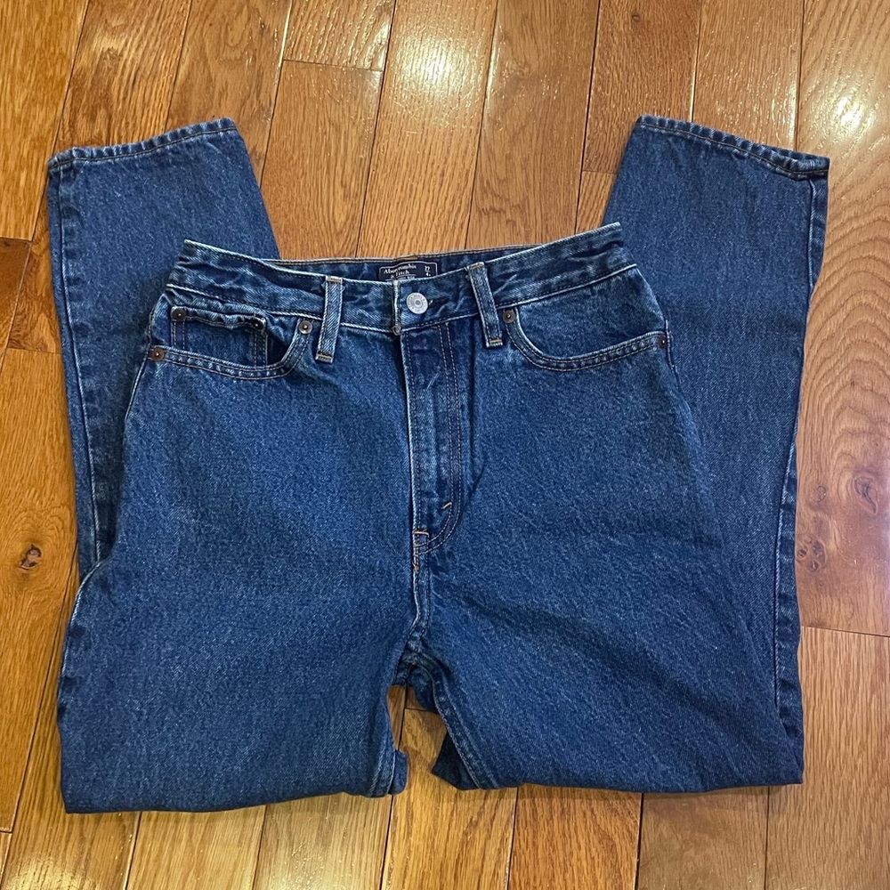 Abercrombie & Fitch Annie High Rise Girlfriend Jeans